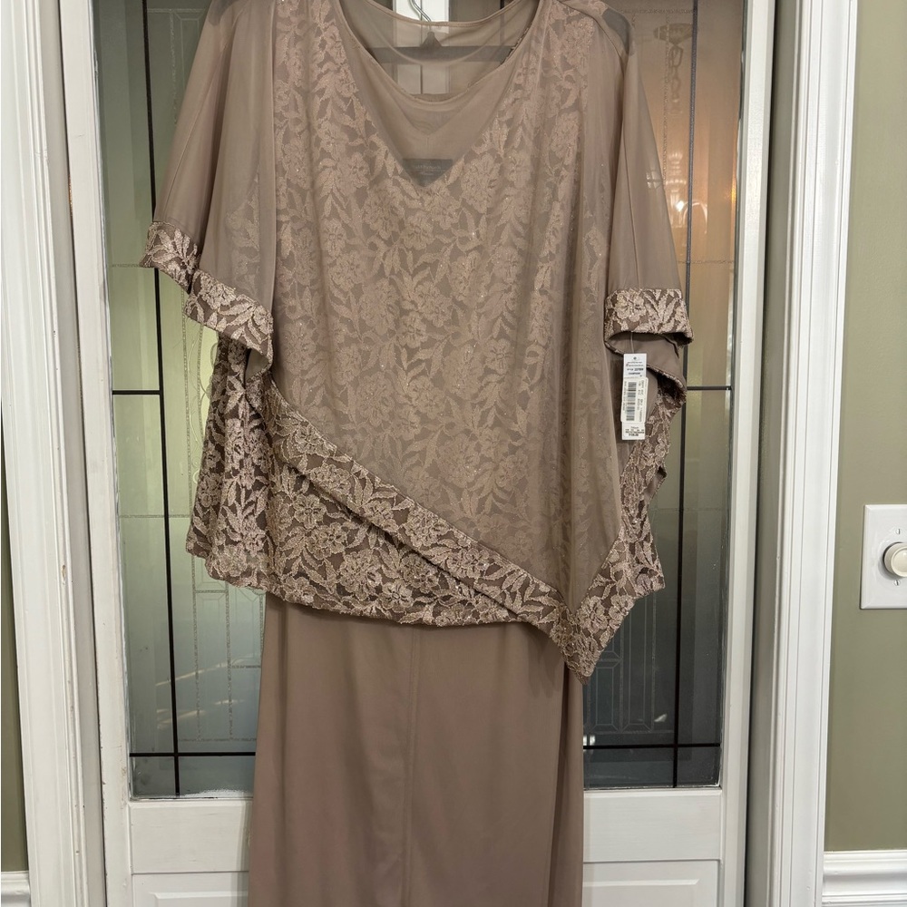 Elegant Lace Overlay Evening Dress in Taupe